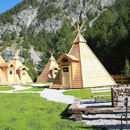 Luxury tent Tipi Dorf Groebming