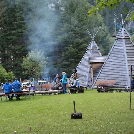 Luxury tent Tipi Dorf Groebming